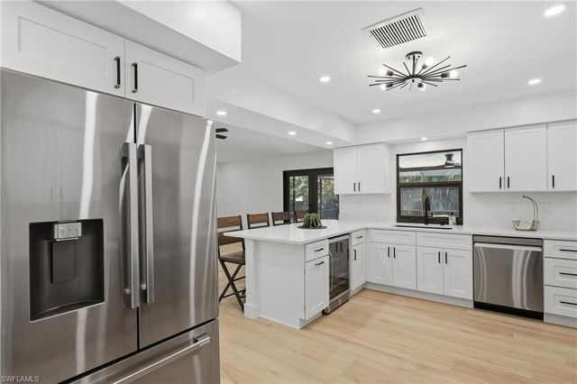 3691 Hyde Park CT, Fort Myers, FL 33908