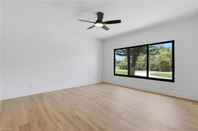 3691 Hyde Park CT, Fort Myers, FL 33908