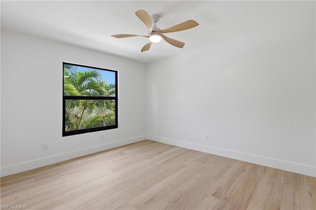 3691 Hyde Park CT, Fort Myers, FL 33908