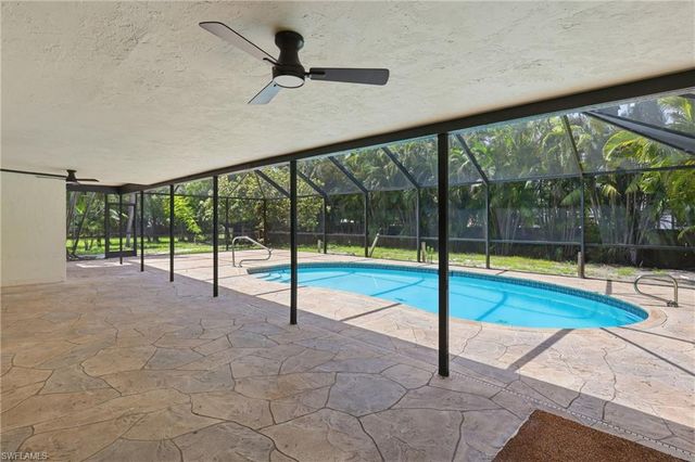 3691 Hyde Park CT, Fort Myers, FL 33908