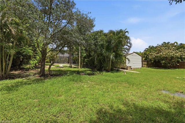3691 Hyde Park CT, Fort Myers, FL 33908