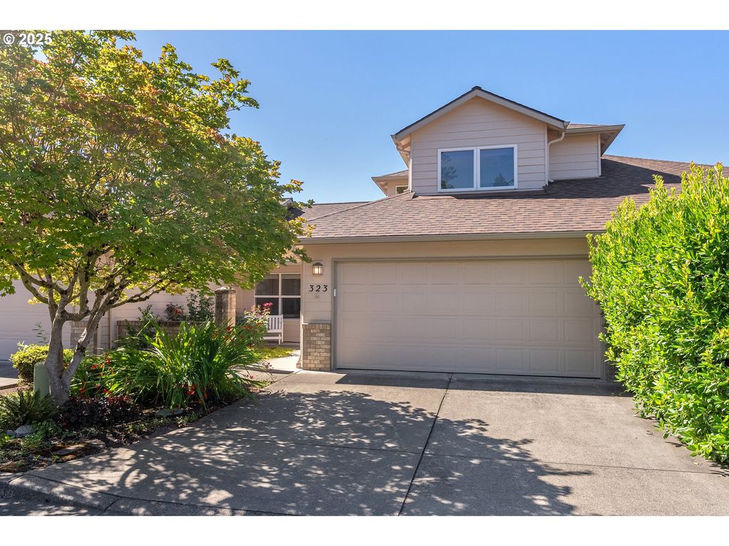 323 Ne FIRCREST Pl, Mc Minnville, OR 97128