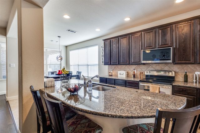 1213 Bittern Drive, Little Elm, TX 75068