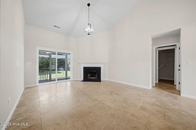 2704 Manor Court, Wilmington, NC 28405