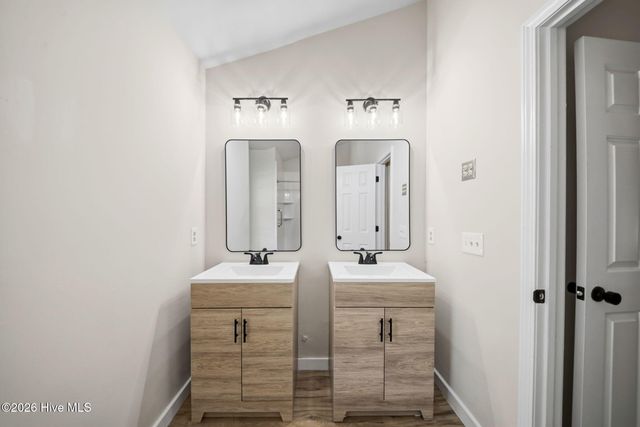 2704 Manor Court, Wilmington, NC 28405