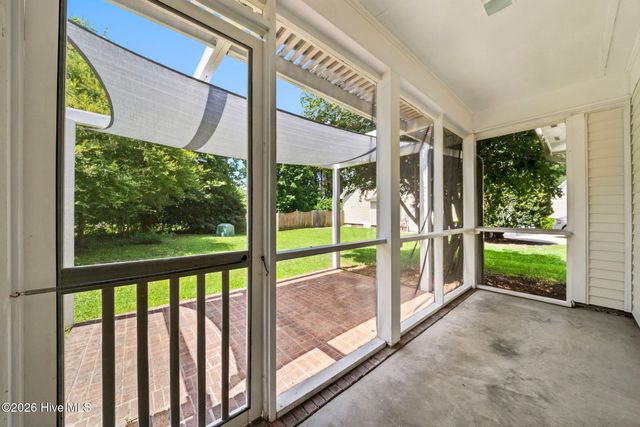 2704 Manor Court, Wilmington, NC 28405