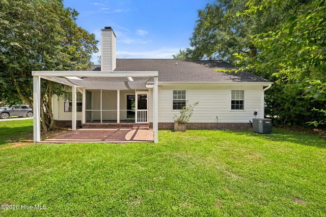 2704 Manor Court, Wilmington, NC 28405
