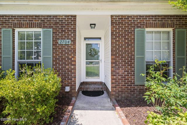 2704 Manor Court, Wilmington, NC 28405