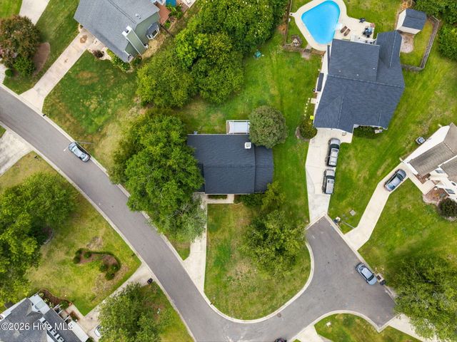 2704 Manor Court, Wilmington, NC 28405