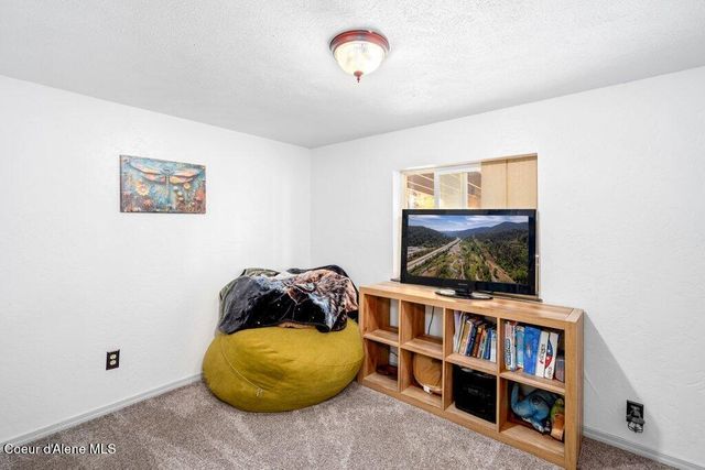 930 Moon Gulch Rd, Kellogg, ID 83837