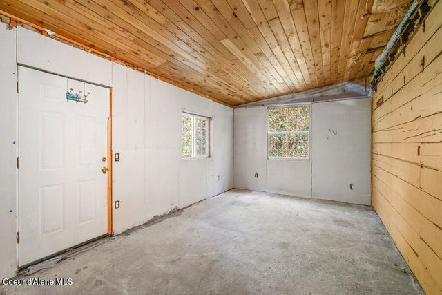 930 Moon Gulch Rd, Kellogg, ID 83837