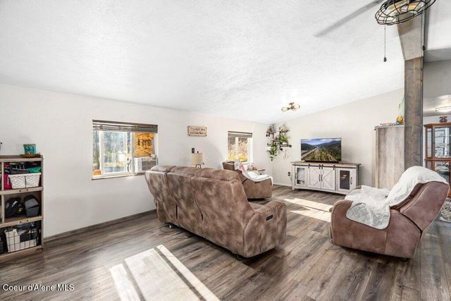 930 Moon Gulch Rd, Kellogg, ID 83837