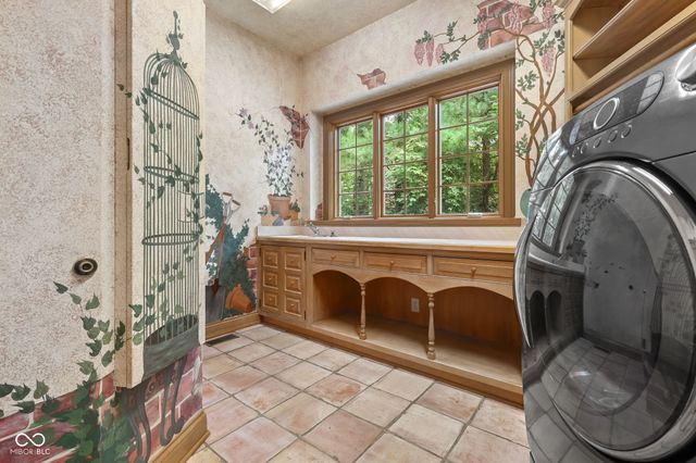 6290 Deerfield Drive, Greenwood, IN 46143