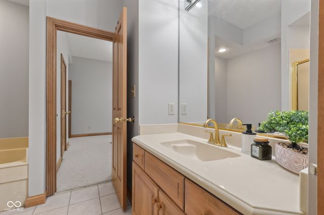 6290 Deerfield Drive, Greenwood, IN 46143