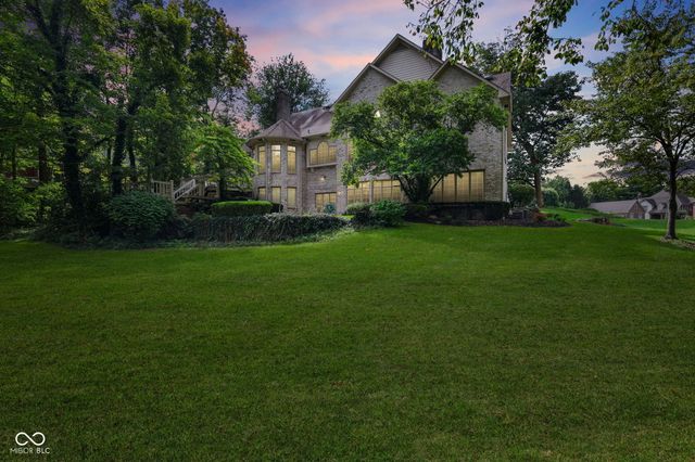 6290 Deerfield Drive, Greenwood, IN 46143