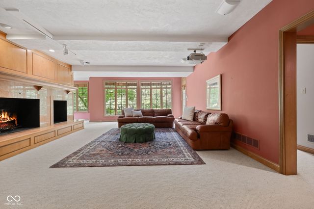 6290 Deerfield Drive, Greenwood, IN 46143