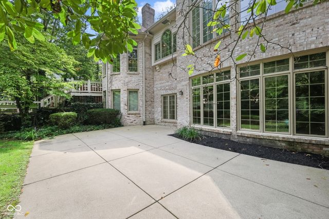 6290 Deerfield Drive, Greenwood, IN 46143