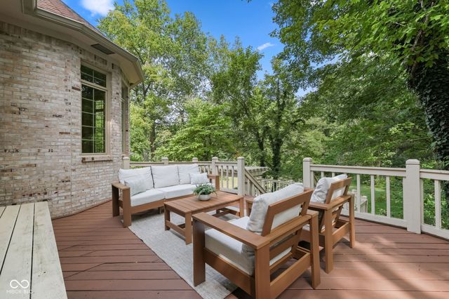 6290 Deerfield Drive, Greenwood, IN 46143