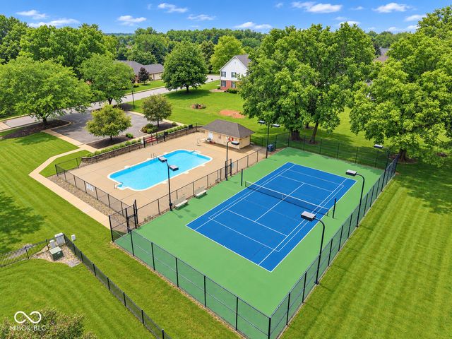 6290 Deerfield Drive, Greenwood, IN 46143