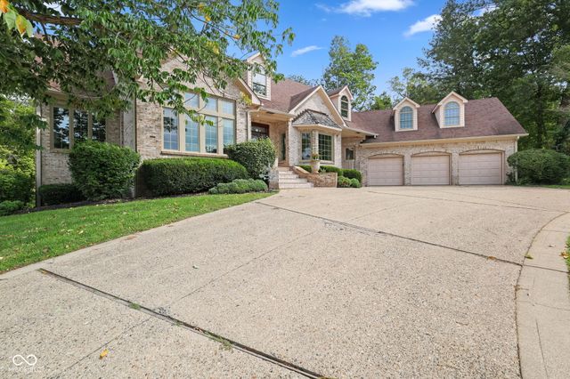6290 Deerfield Drive, Greenwood, IN 46143
