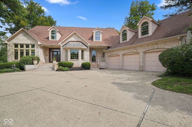 6290 Deerfield Drive, Greenwood, IN 46143