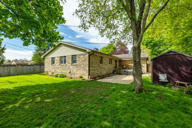 454 Mills Road, Saline City, MI 48176