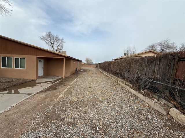 1891 & 1893 Canada Court, Espanola, NM 87532
