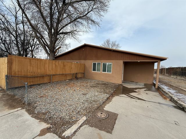 1891 & 1893 Canada Court, Espanola, NM 87532