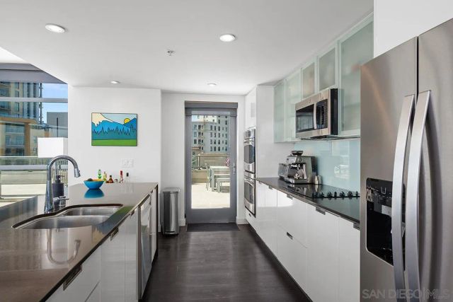 1441 9th Ave 803, San Diego, CA 92101