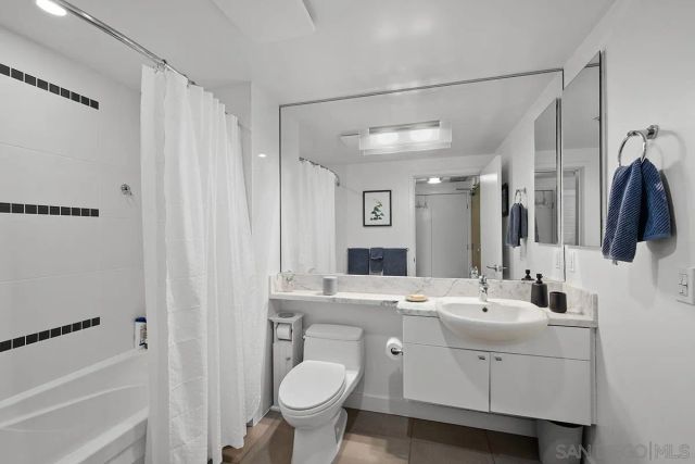 1441 9th Ave 803, San Diego, CA 92101