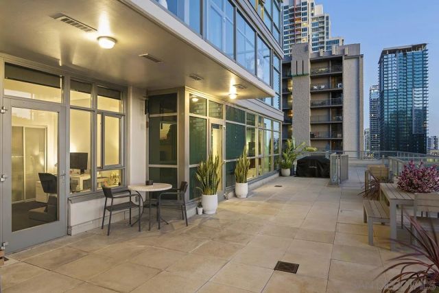 1441 9th Ave 803, San Diego, CA 92101