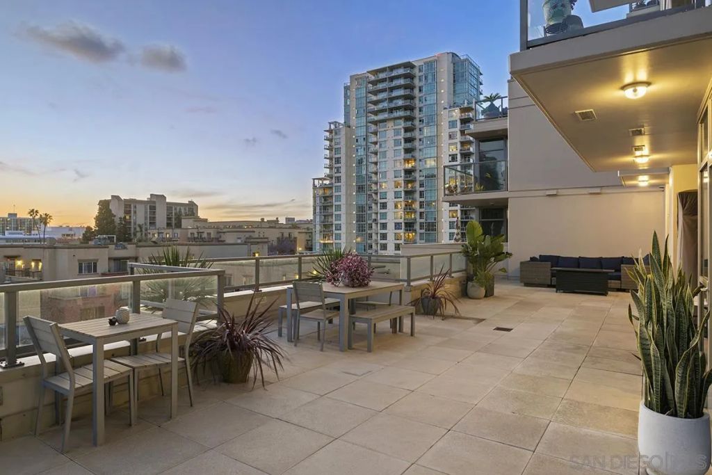1441 9th Ave 803, San Diego, CA 92101