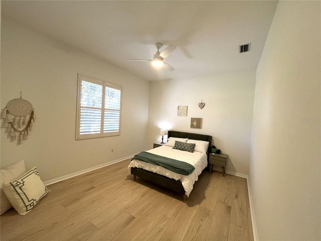 442 TREMINGHAM WAY, Venice, FL 34293