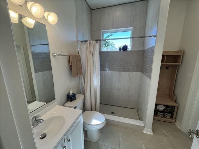 442 TREMINGHAM WAY, Venice, FL 34293