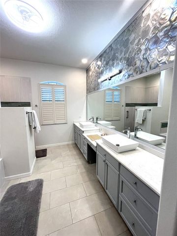 442 TREMINGHAM WAY, Venice, FL 34293