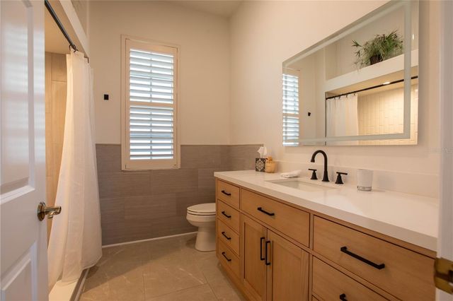 442 TREMINGHAM WAY, Venice, FL 34293