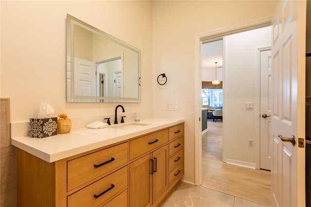 442 TREMINGHAM WAY, Venice, FL 34293