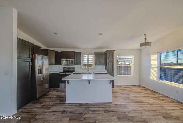 38321 W SAN MIGUEL Avenue, Tonopah, AZ 85354