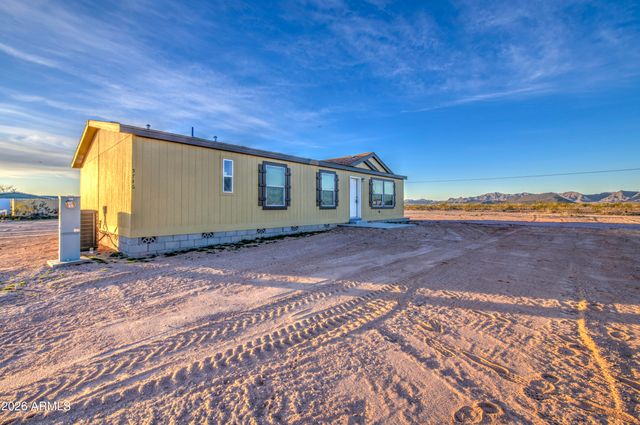 38321 W SAN MIGUEL Avenue, Tonopah, AZ 85354