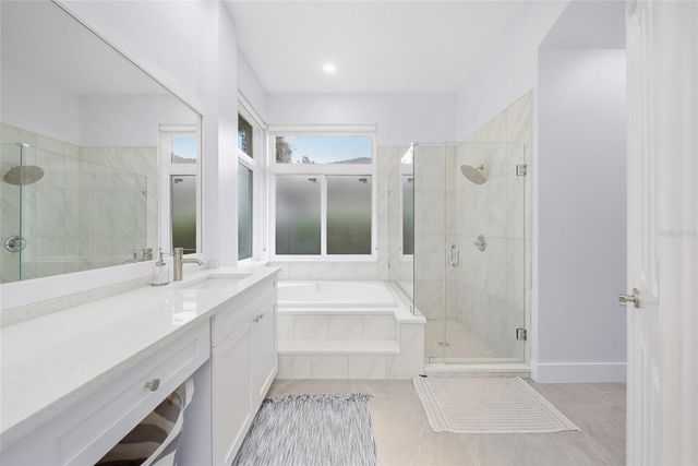 17911 HOLLY BROOK DRIVE, Tampa, FL 33647