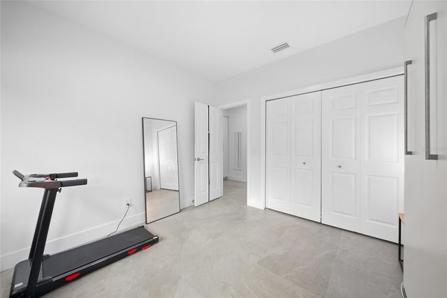 17911 HOLLY BROOK DRIVE, Tampa, FL 33647