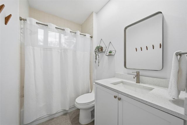 17911 HOLLY BROOK DRIVE, Tampa, FL 33647