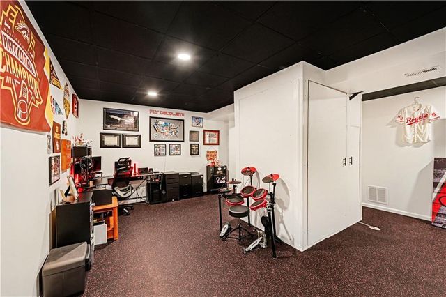 11408 Kimball Avenue, Kansas City, KS 66109