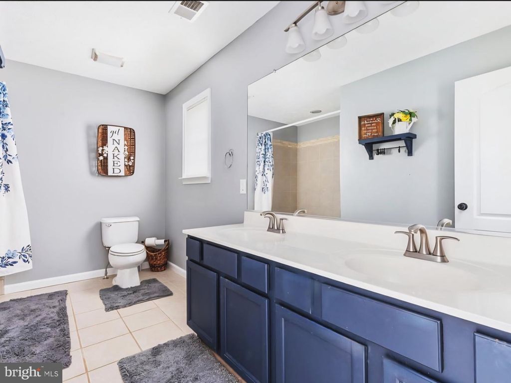 170 DARTERJO DR, Middletown, VA 22645