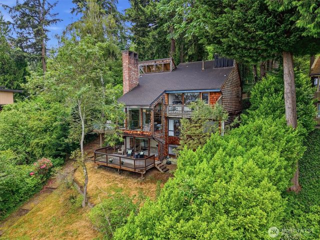 500 W Lake Sammamish Parkway NE, Bellevue, WA 98008