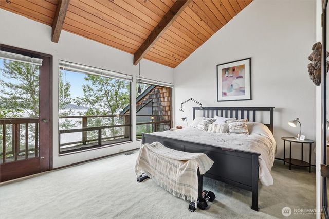 500 W Lake Sammamish Parkway NE, Bellevue, WA 98008