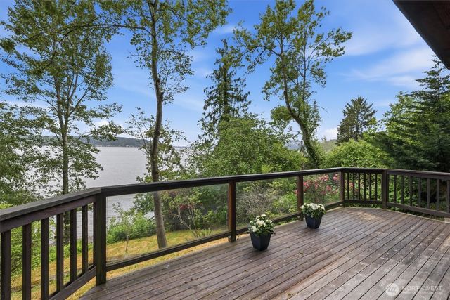 500 W Lake Sammamish Parkway NE, Bellevue, WA 98008