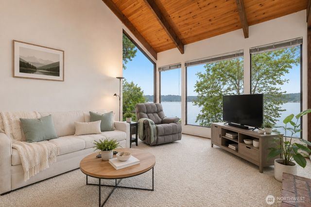 500 W Lake Sammamish Parkway NE, Bellevue, WA 98008