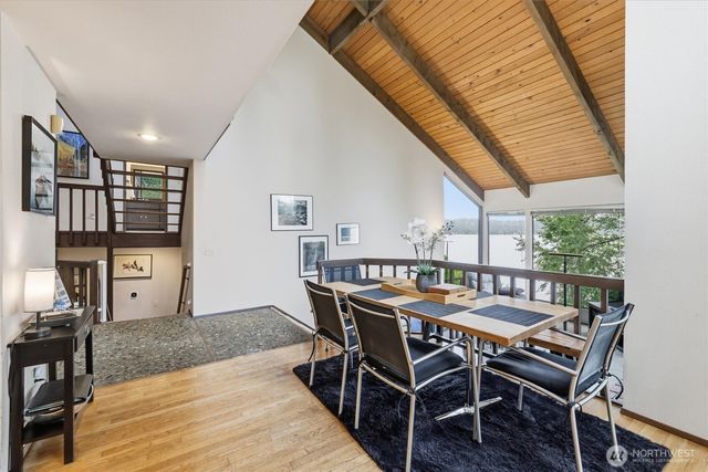 500 W Lake Sammamish Parkway NE, Bellevue, WA 98008