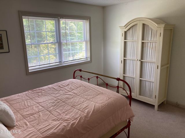6B Make Your Own Way, Saratoga Springs, NY 12866